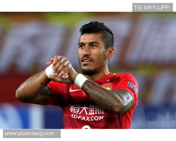 中超精彩对决AC米兰与里昂握手言和绝杀瞬间引发全场沸腾 中超精彩对决AC米兰与里昂握手言和绝杀瞬间引发全场沸腾