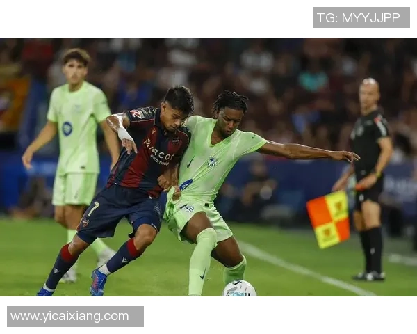 欧联杯经典对决AC米兰惊险逆转巴萨乌龙球引爆全场激情时刻