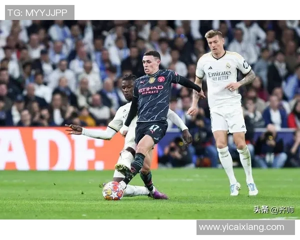 西甲激战皇马与曼联战成平局乌龙球引发争议与热议